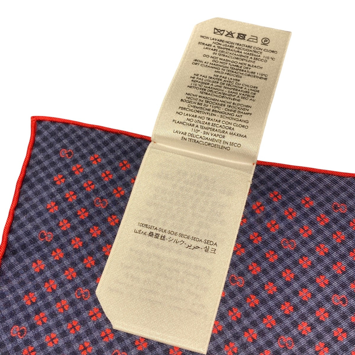 GUCCI インターロッキングGロゴ クローバーモチーフ ハンカチスカーフ604097 古着・中古-5枚目のアイテム画像
