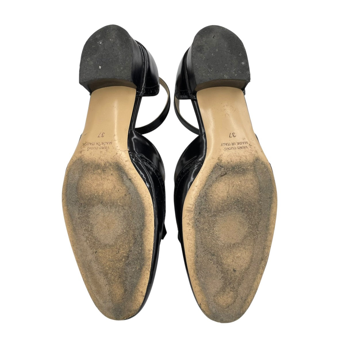 ウイングチップシューズ