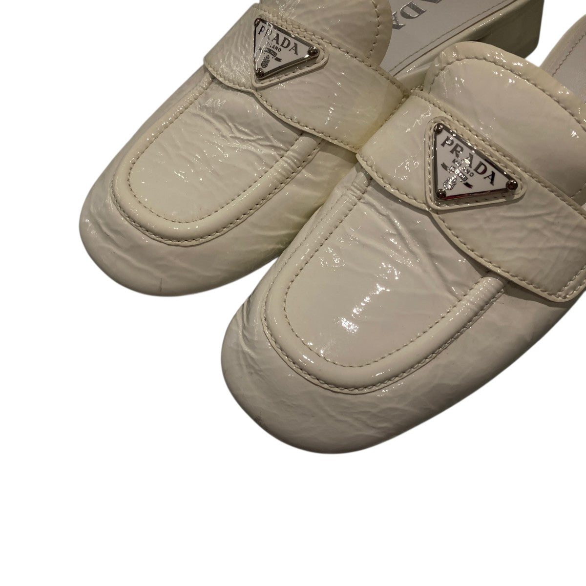 PRADA トライアングル スクエアトゥ ヒールローファー 古着・中古-4枚目のアイテム画像