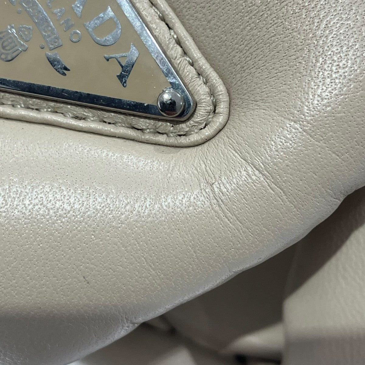 PRADA(プラダ) パデッドナッパレザー サンダルサンダル ベージュ