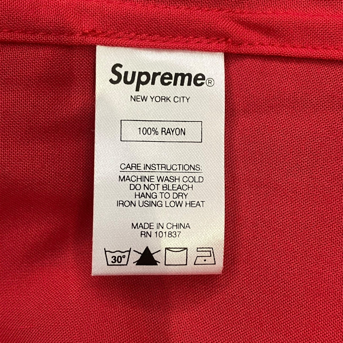Supreme(シュプリーム) 18AWDRAGON RAYON SHIRT半袖シャツ レッド