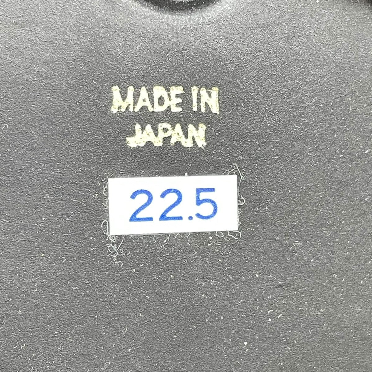 ビジューバックルローファー