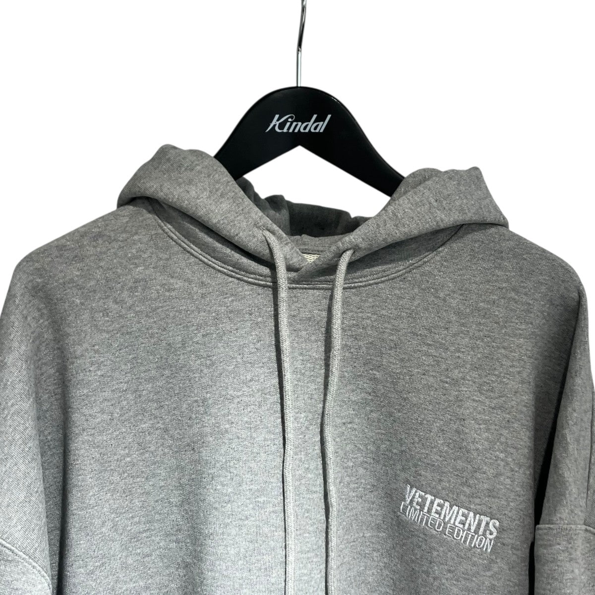 VETEMENTS INSIDE OUT POPOVER HOODIEスウェットパーカーUE63HD460G 古着・中古-3枚目のアイテム画像