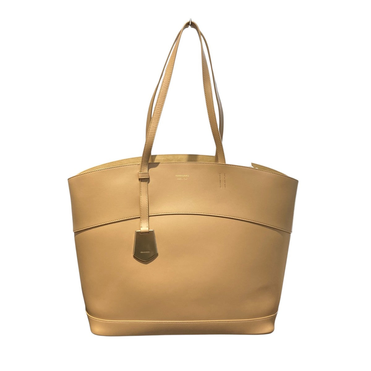 Ferragamo Charmingレザートートバッグ 古着・中古-1枚目のアイテム画像