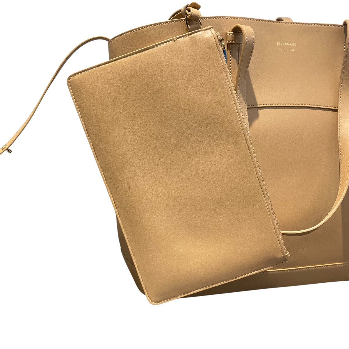 Ferragamo Charmingレザートートバッグ 古着・中古-7枚目のアイテム画像
