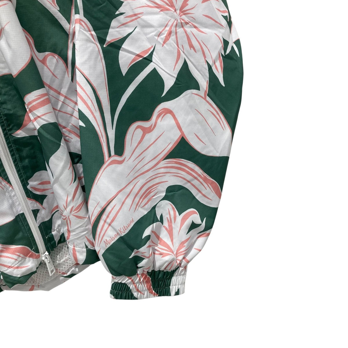 MAISON KITSUNE 23SSFLOWER PRINT WINDBREAKERジップパーカーKM02234WQ4012 古着・中古-4枚目のアイテム画像