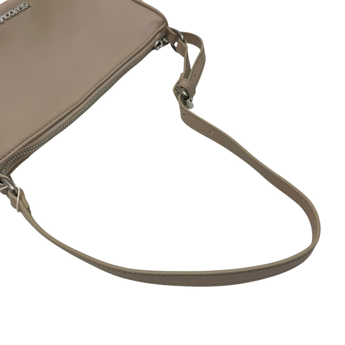 エコレザーメタルロゴBAG