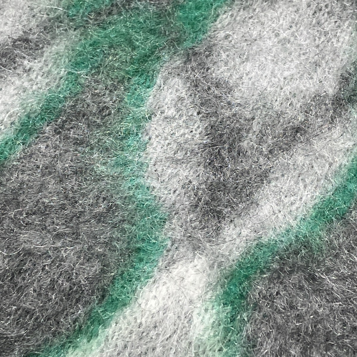 ニットカーディガン