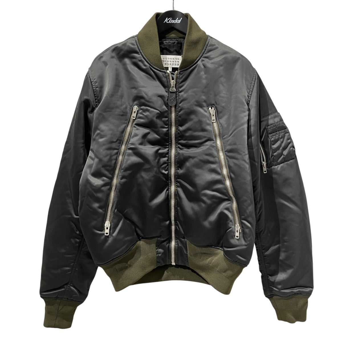 Classic bomber jacketブルゾンs50am0409