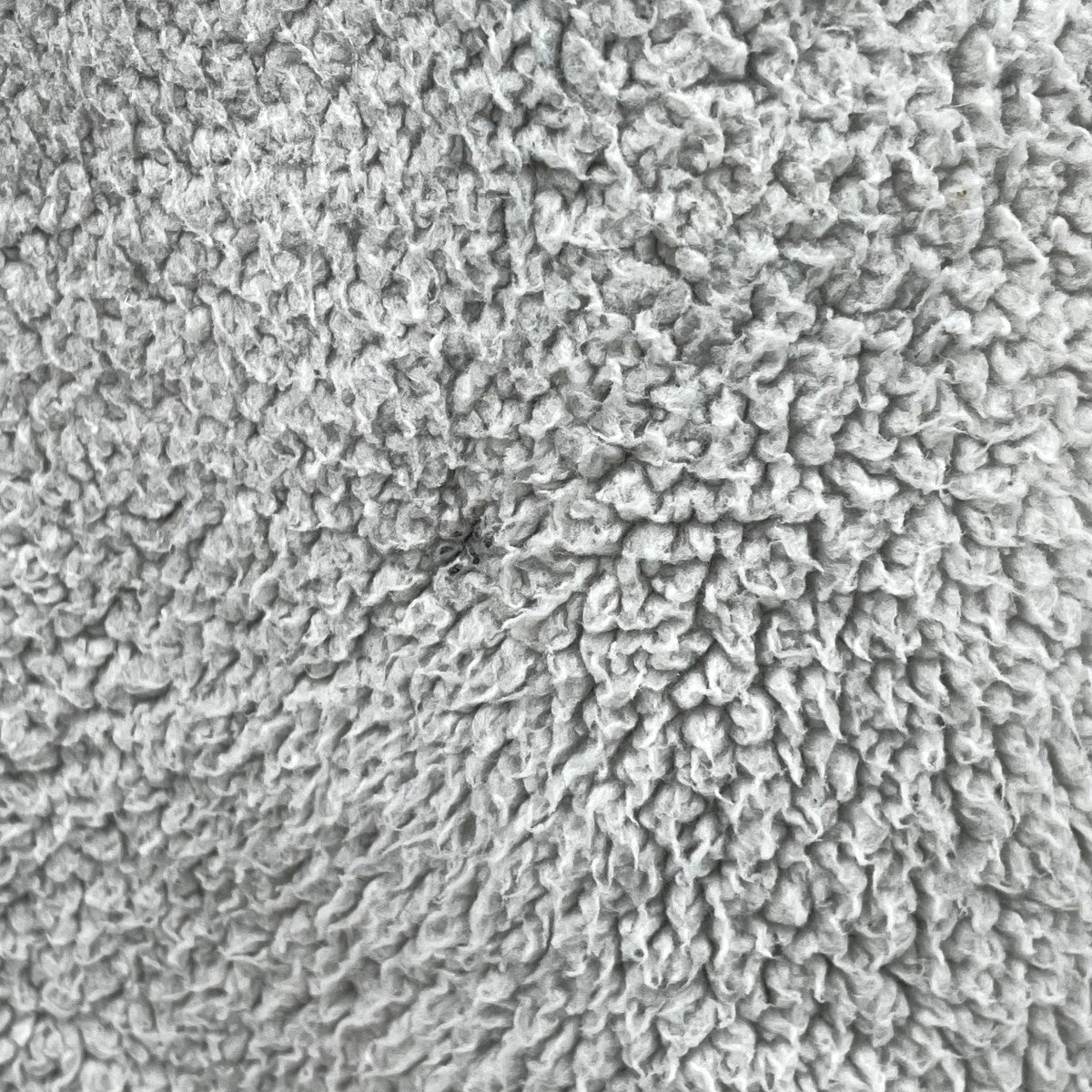 HIROKI TSUZUKI(ツヅキヒロキ) BOA FLEECE CROPPED PANTSクロップド