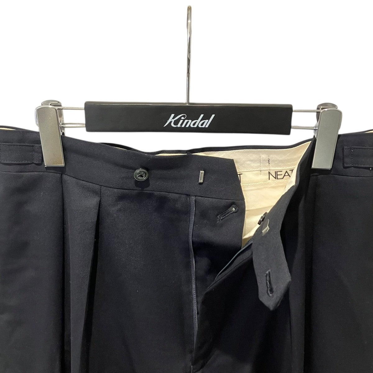 NEAT(ニート) サイドアジャスターパンツ Wool100％スラックス ネイビー