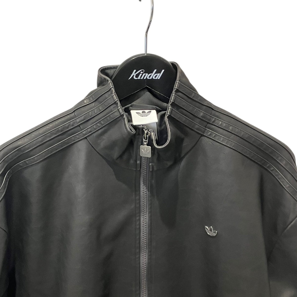 adidas(アディダス) JW7326 PLEATHER FIREBIRD OVERSIZED TRACKTOP
