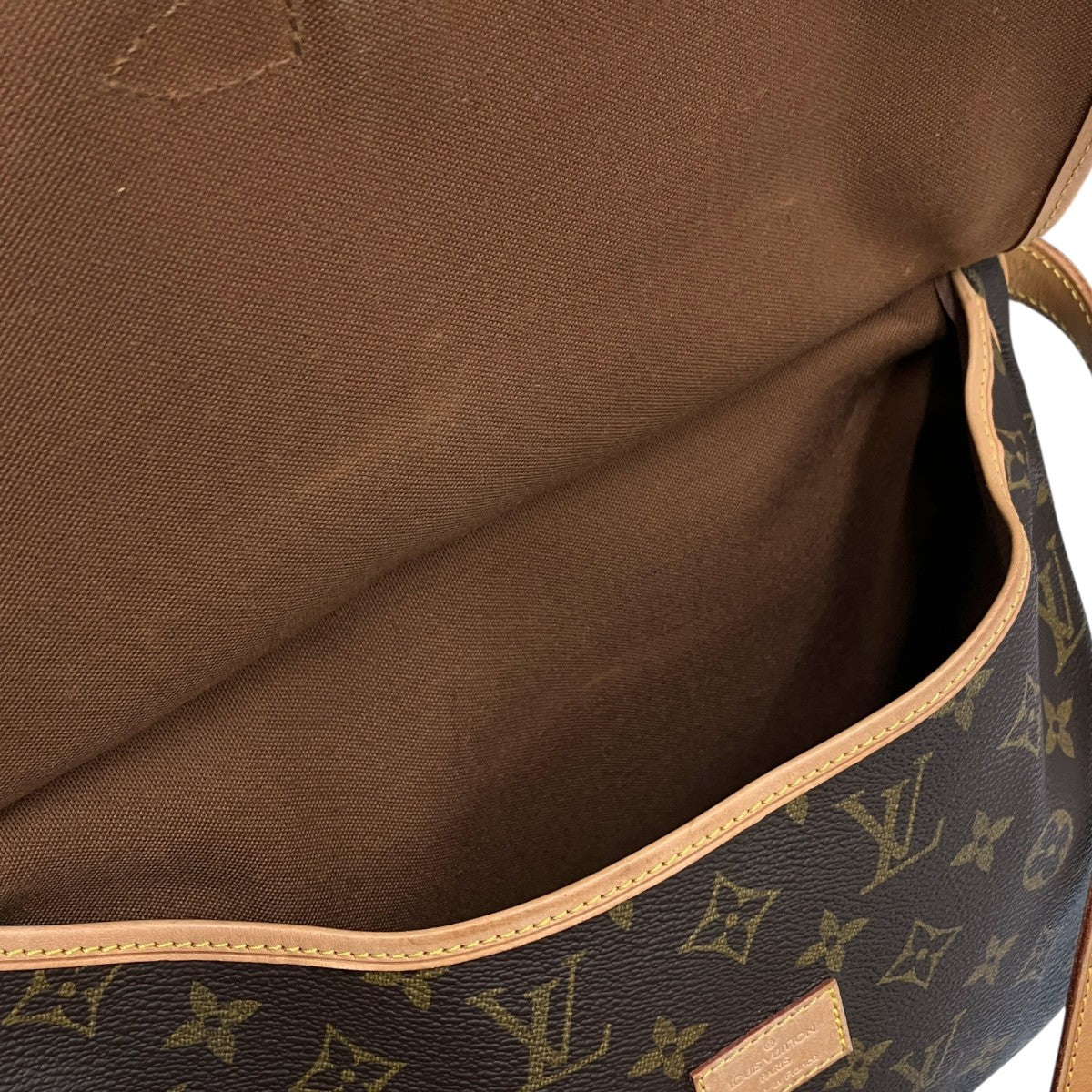 さき　ルイヴィトン ショルダーバッグ ソミュールＭＭ  LV Cuteなフォルム♪】ルイヴィトン ソミュール ショルダーバッグ (Louis
