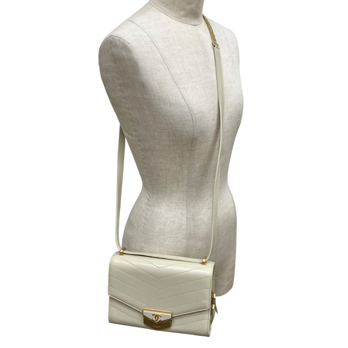 CHANEL チェーンショルダーバッグ 古着・中古-2枚目のアイテム画像