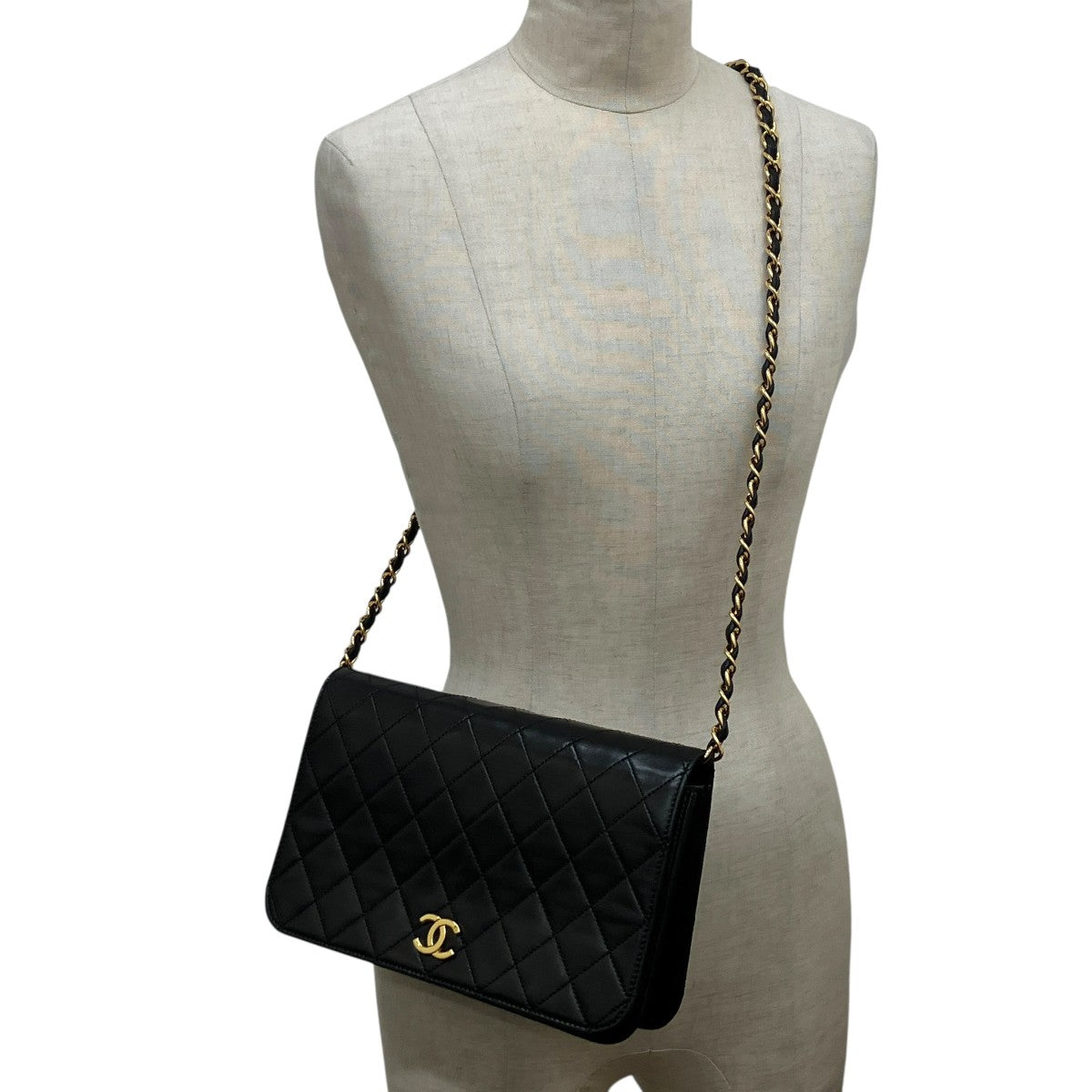 o*a様 【希少】シャネル マトラッセ チェーン 正規品 プッシュロック ショル CHANEL(シャネル) プッシュロックマトラッセチェーンショルダーバッグ