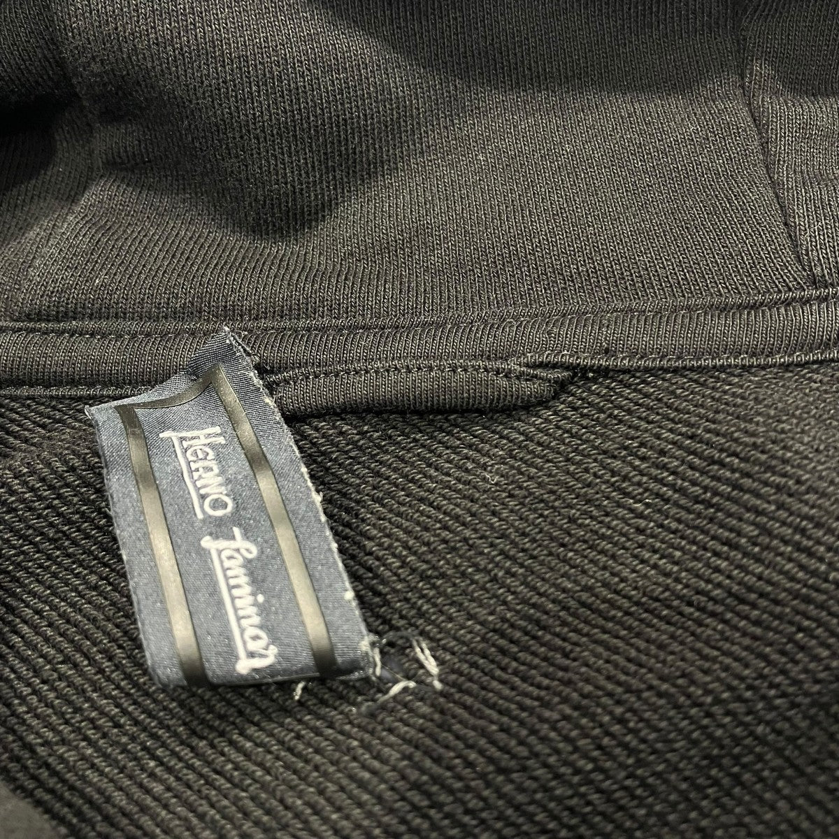 HERNO エンボス ロゴ スウェット プルオーバーパーカパーカーJG008UL-50017-9300 古着・中古-6枚目のアイテム画像