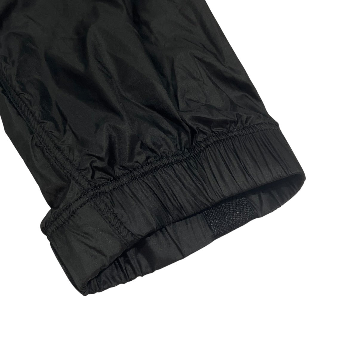STONE ISLAND 25AWRIPSTOP LIGHT HT NYLONナイロンジャケットK2S15Q100008S0163 古着・中古-4枚目のアイテム画像