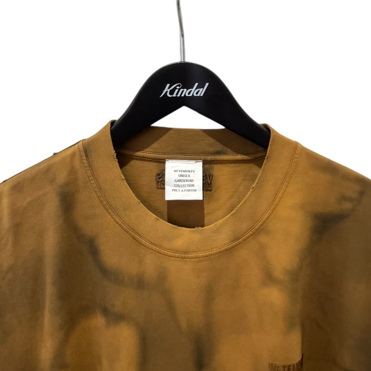 VETEMENTS 23SSOVERBLEACHED T-SHIRTTシャツUE63TR160B 古着・中古-3枚目のアイテム画像