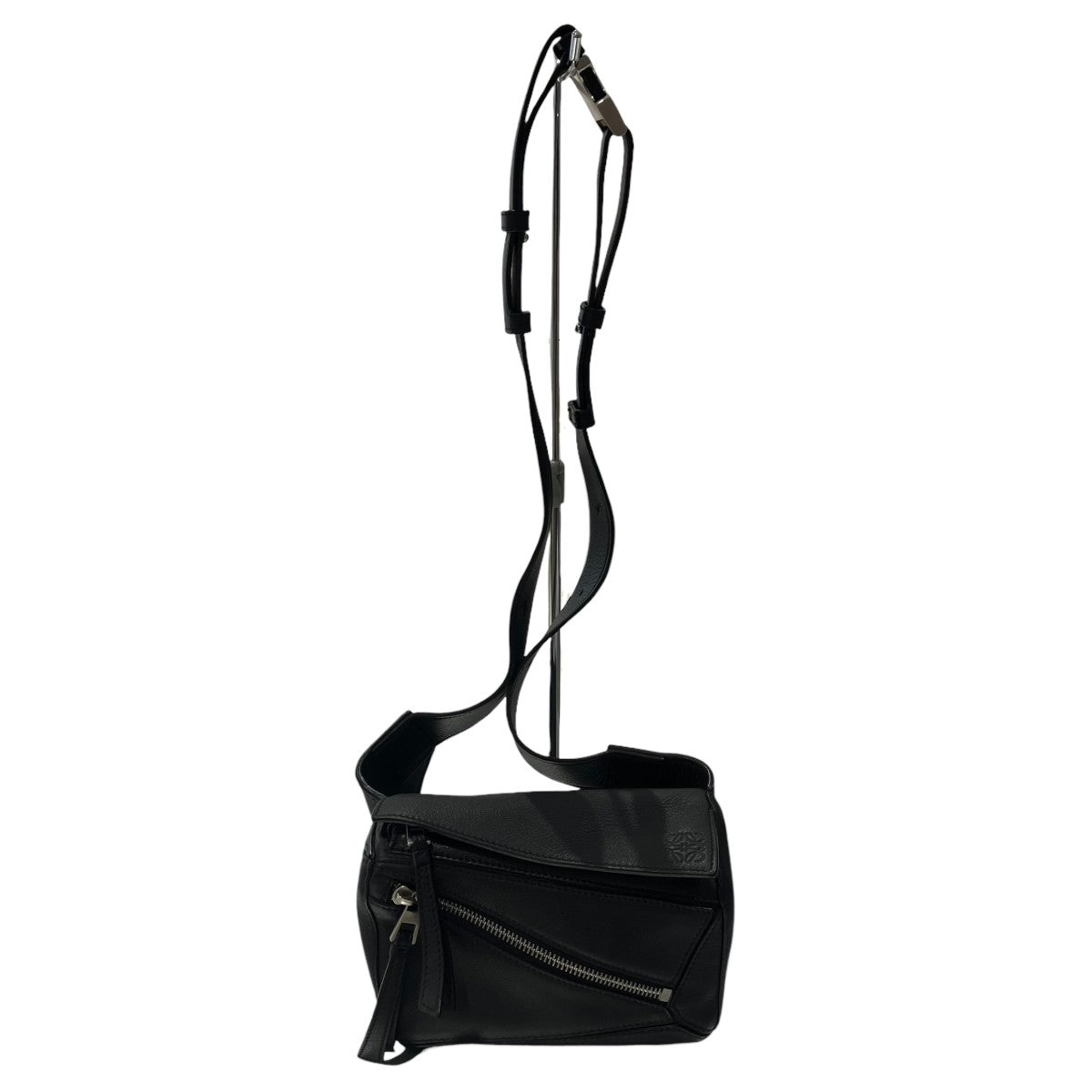 LOEWE B510U89X02 PUZZLE MINI BUMBA BLACKボディーバッグ 古着・中古-1枚目のアイテム画像