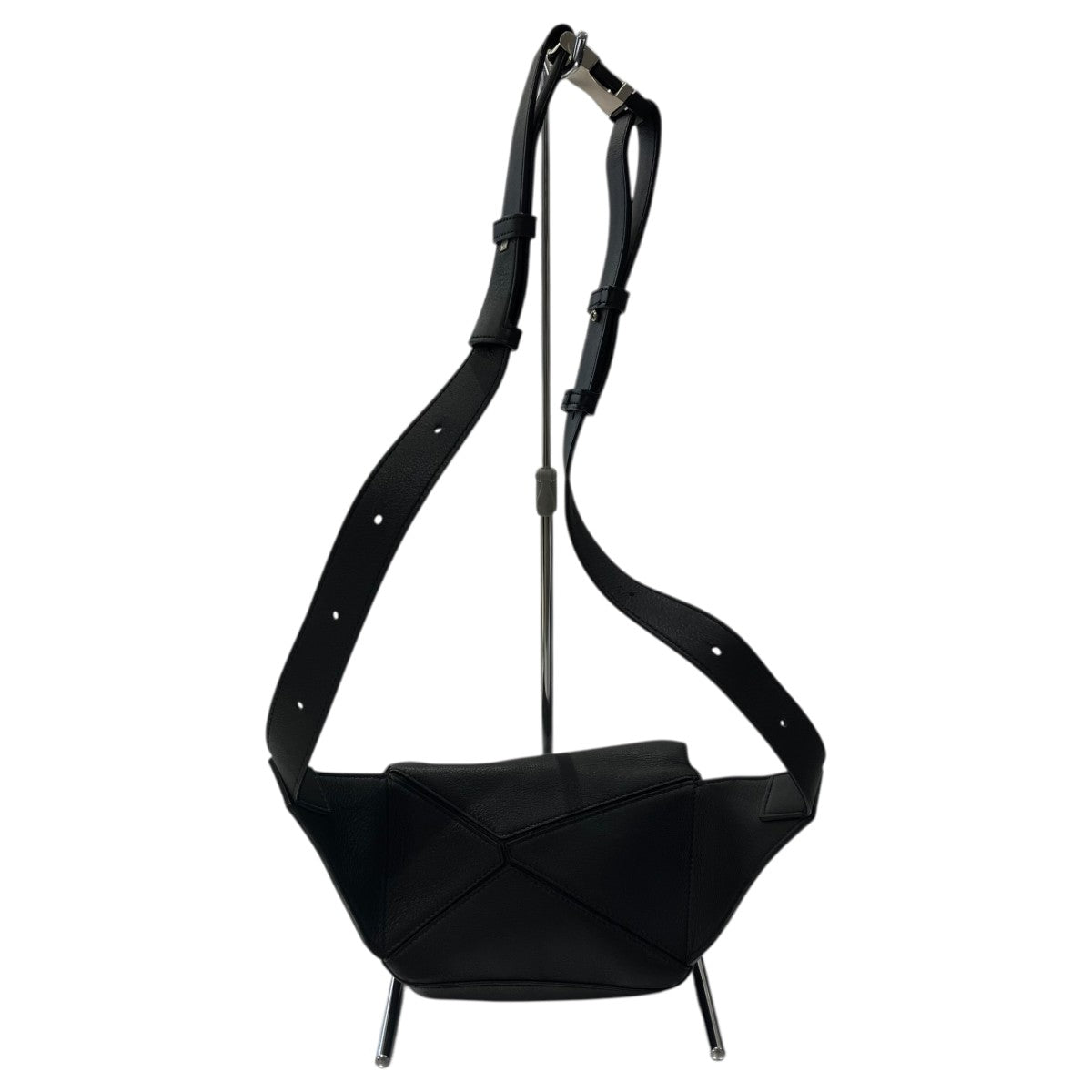 LOEWE B510U89X02 PUZZLE MINI BUMBA BLACKボディーバッグ 古着・中古-2枚目のアイテム画像
