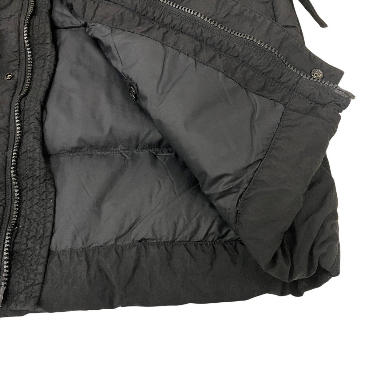 STONE ISLAND 24FWNylon Metal Econyl Hooded Down Jacketダウンジャケット811541419/V0029 古着・中古-6枚目のアイテム画像