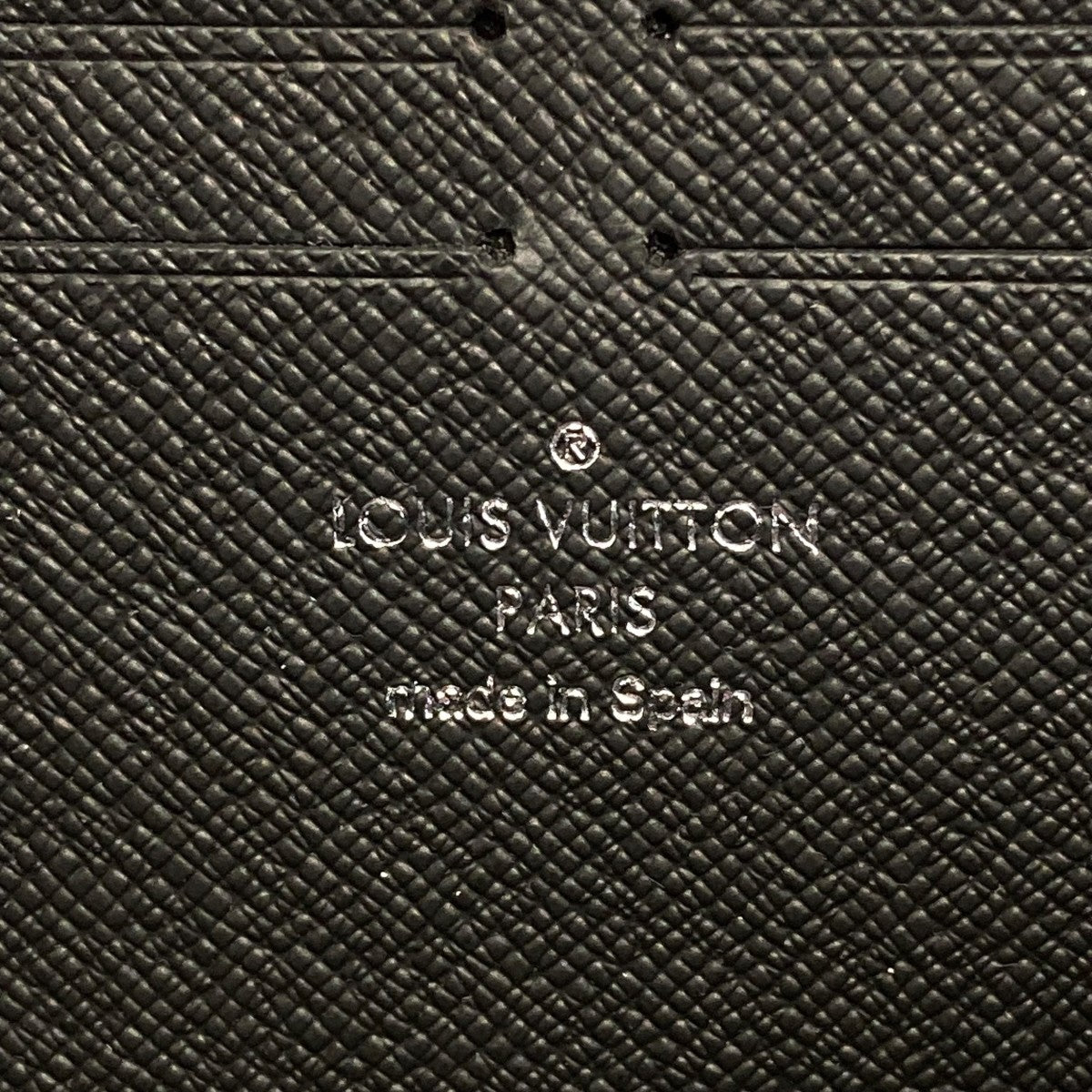 LOUIS VUITTON(ルイヴィトン) ダミエ・グラフィット ジッピー