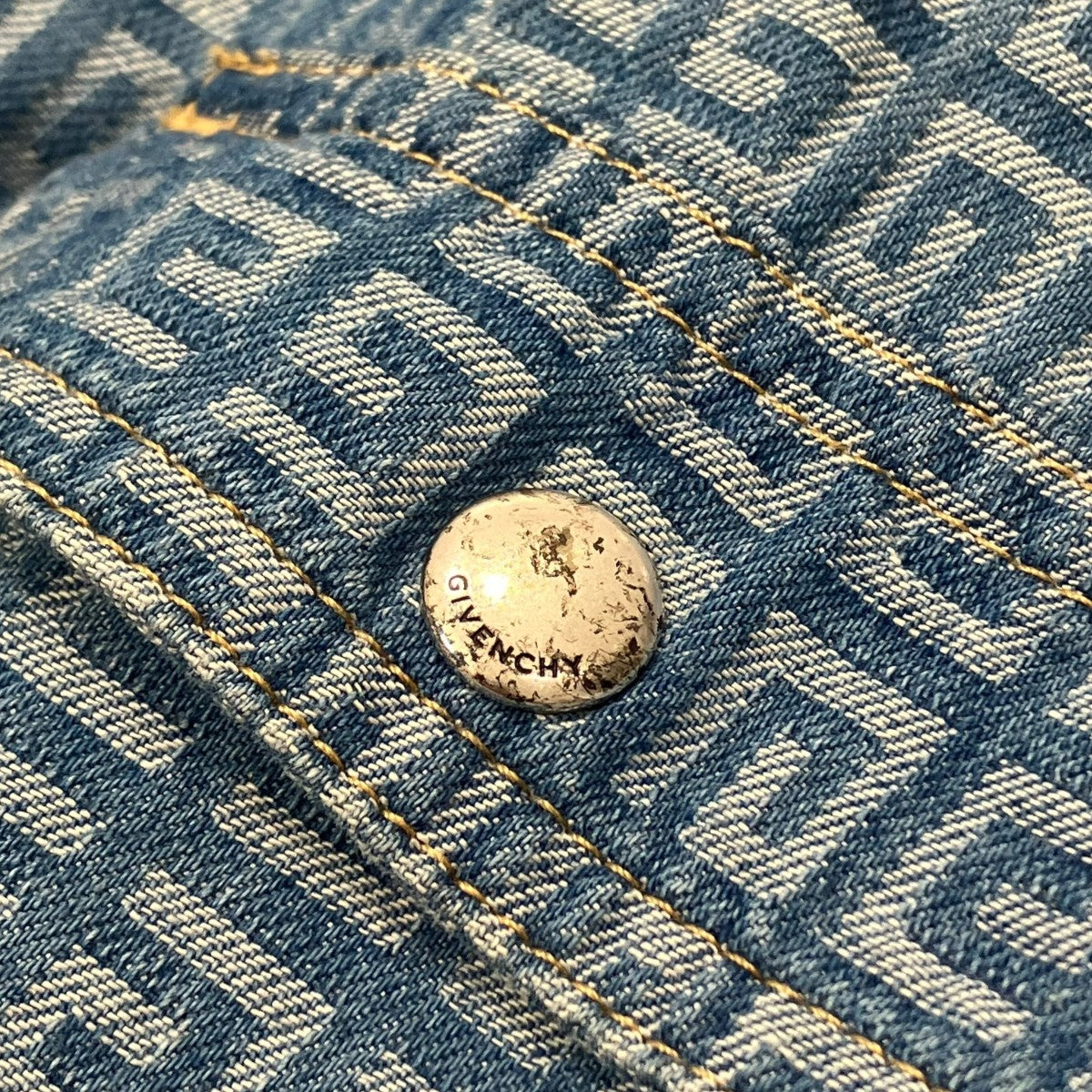 GIVENCHY 半袖デニムシャツBM60WZ50P9 古着・中古-8枚目のアイテム画像