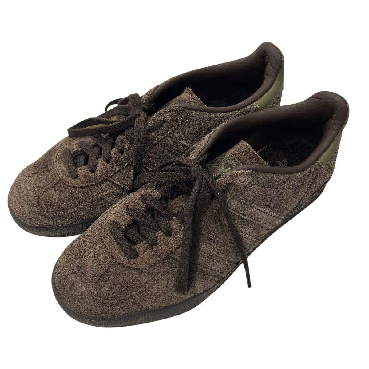 adidas GAZELLE INDOORスニーカーJQ8402 古着・中古-1枚目のアイテム画像