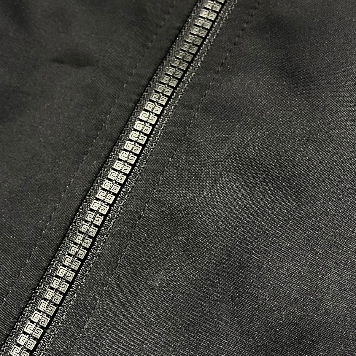 GIVENCHY DISNEY OSWALD LOGO-PRONT JACKETスタジャンBM010014QU 古着・中古-8枚目のアイテム画像