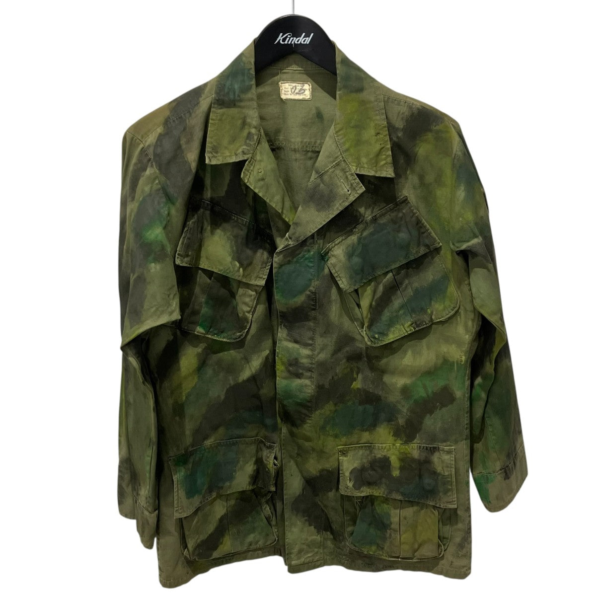 US ARMY 70s5th JUNGLE FATIGUE JACKET with HAND-PAINTED CAMOジャケット8405-935-4705 古着・中古-1枚目のアイテム画像