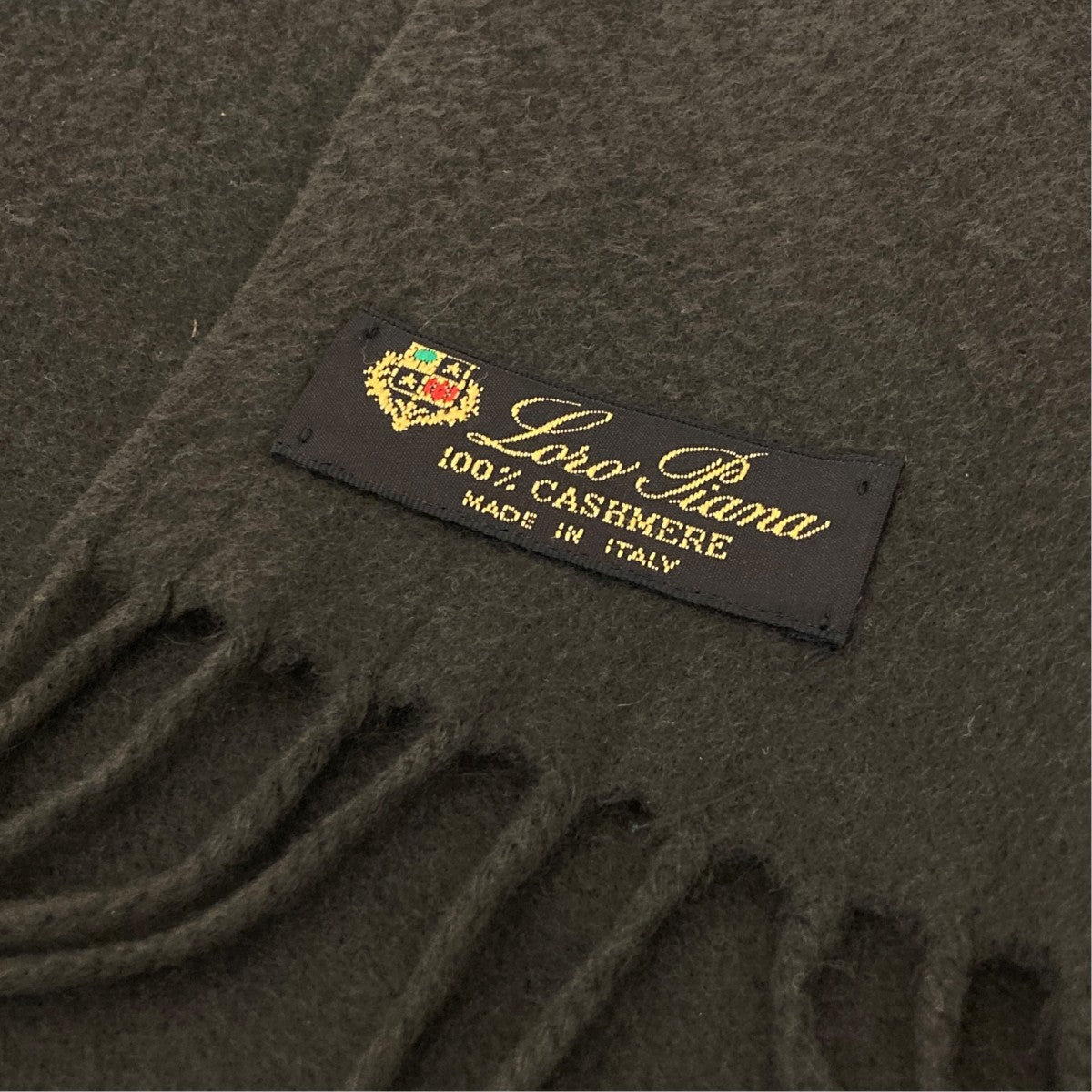 Grande Cashmere ScarfマフラーFAD6485