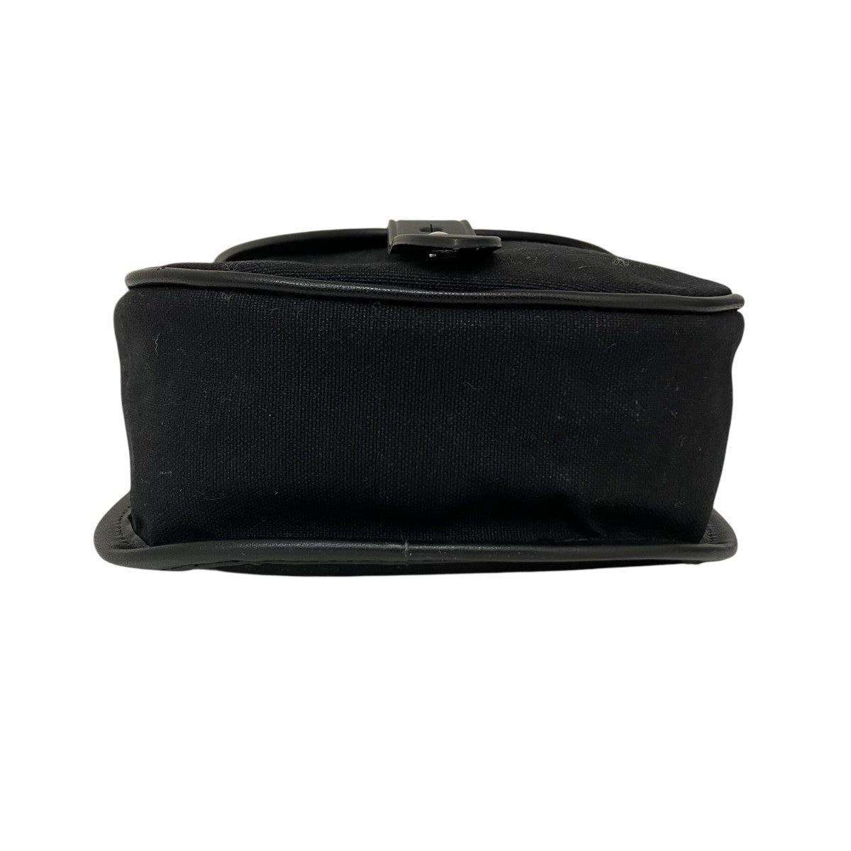 SMOOTH LEATHERショルダーバッグ
