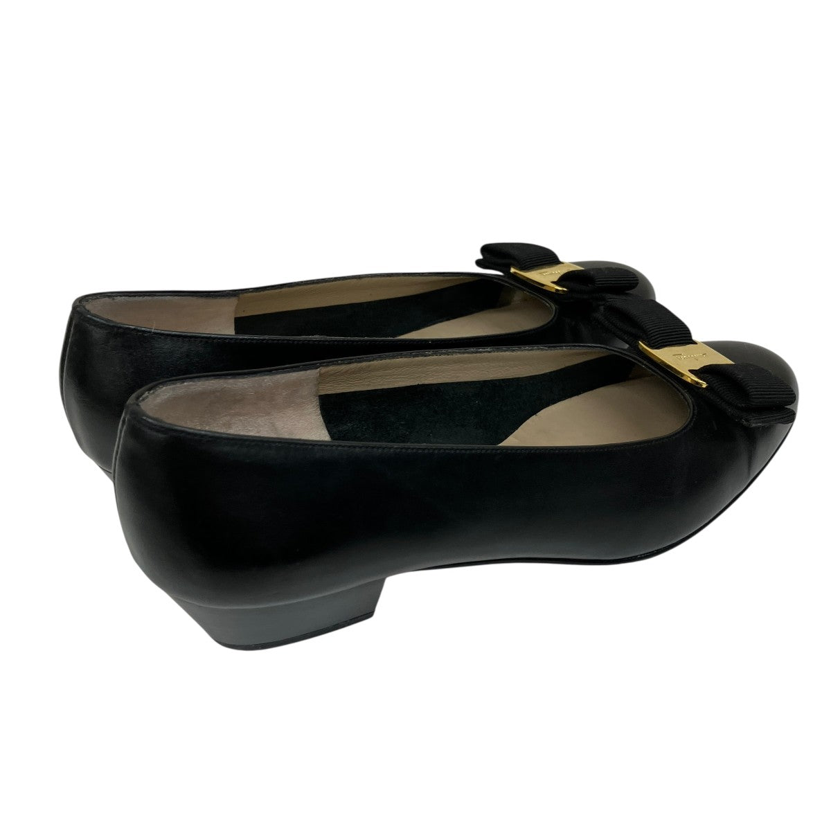 Salvatore Ferragamo ヴァララウンドトゥパンプス00995 古着・中古-3枚目のアイテム画像
