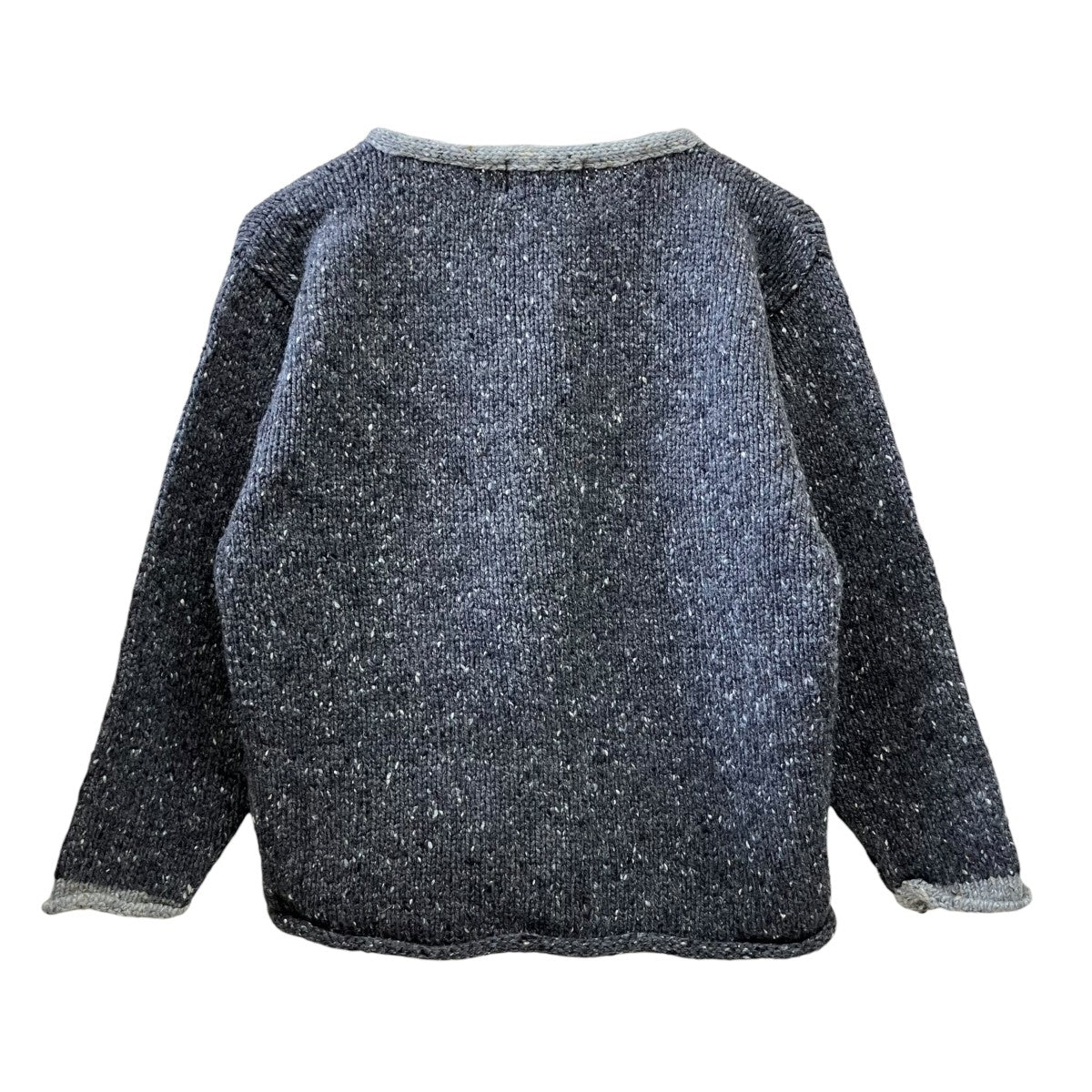 key neck sweaterセーター