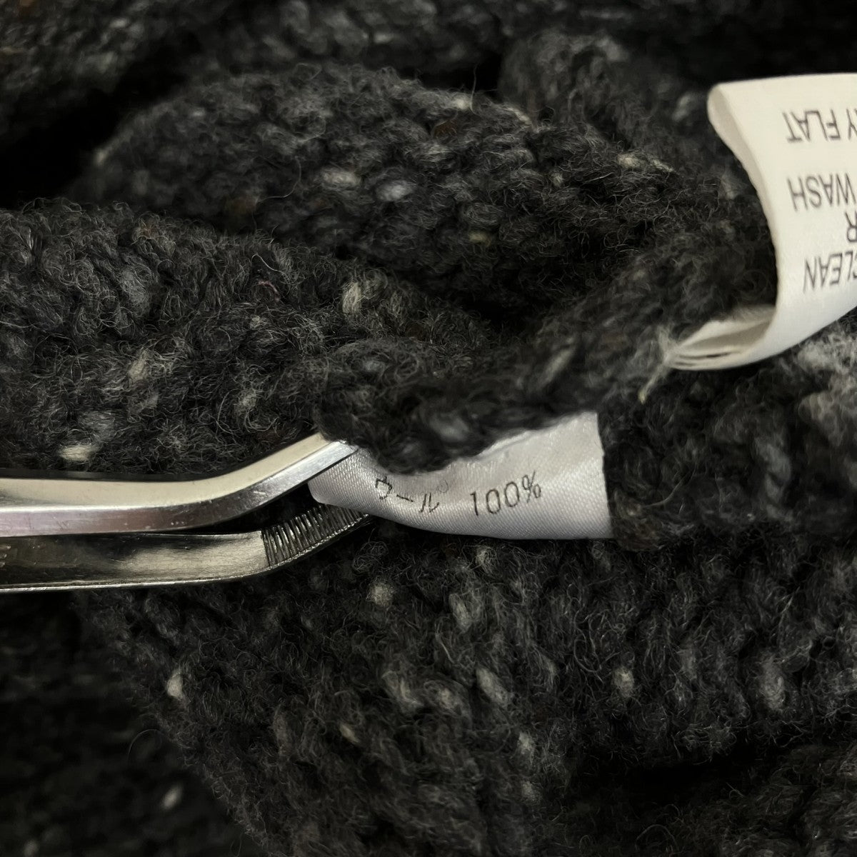 key neck sweaterセーター