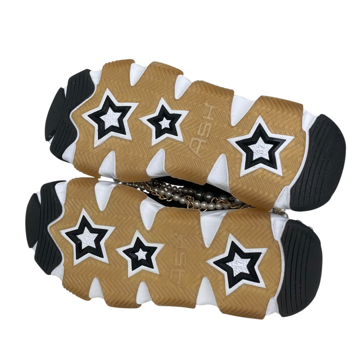 Pearl Sneaker Is Embracedスニーカー