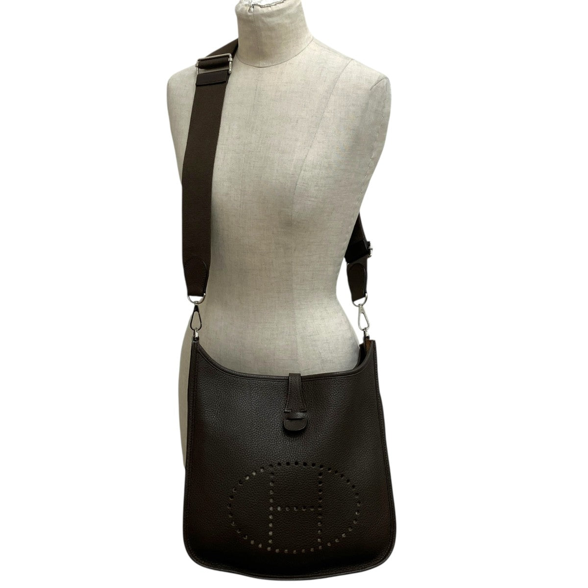 ショルダーバッグ