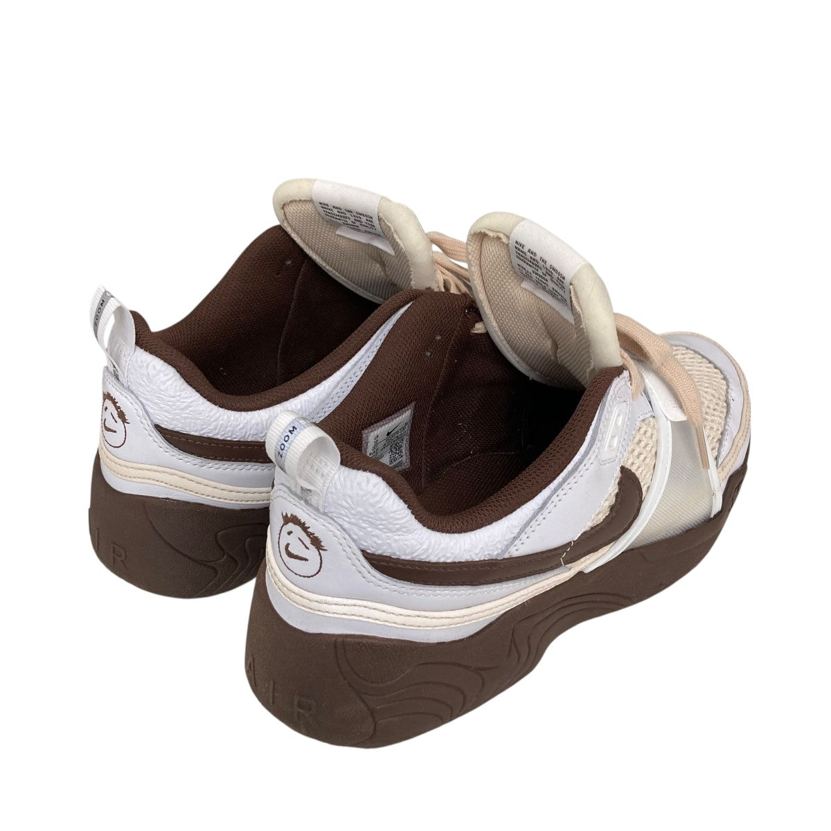 Zoom Field Jaxx White and Light ChocolateスニーカーHQ3073-100