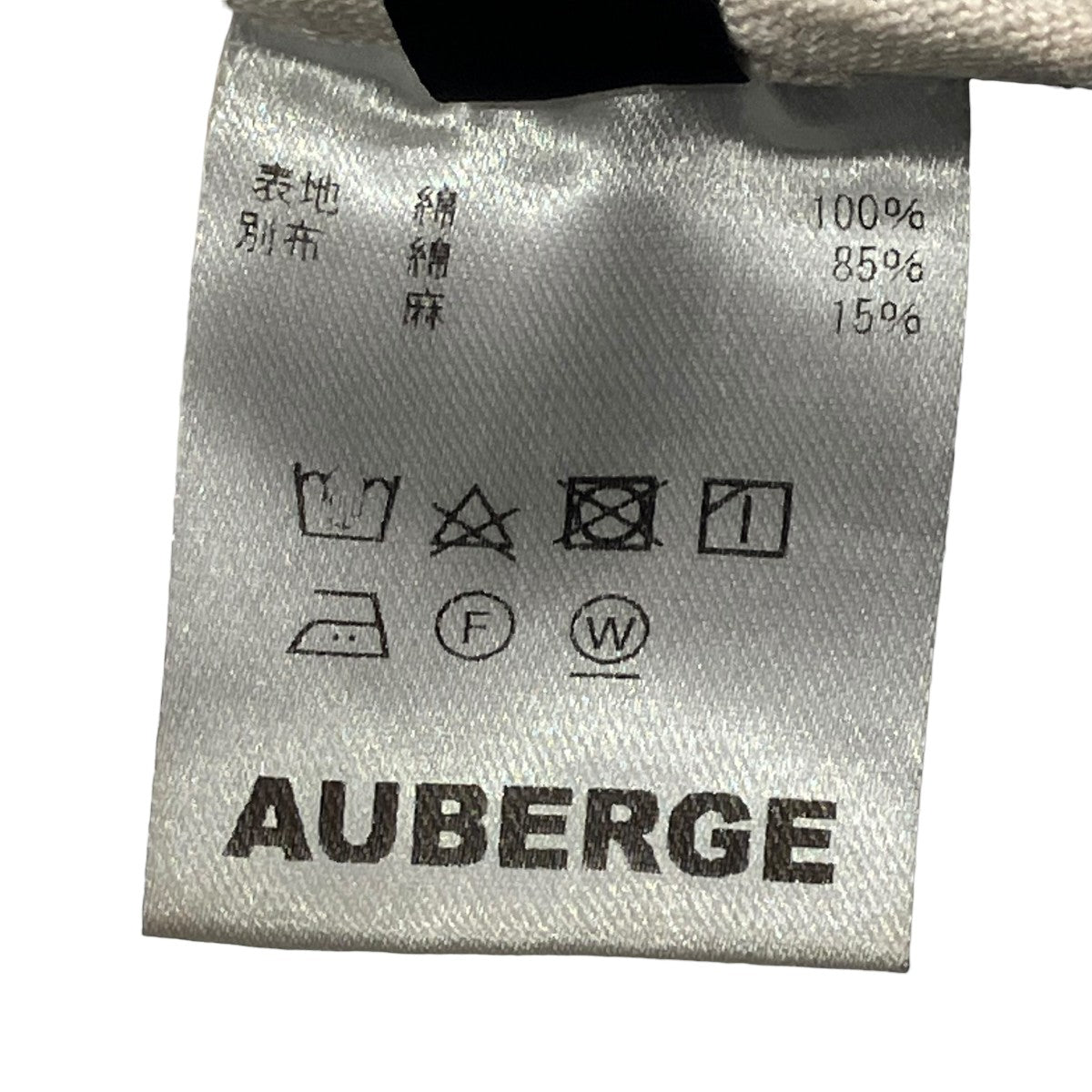 タックパンツ