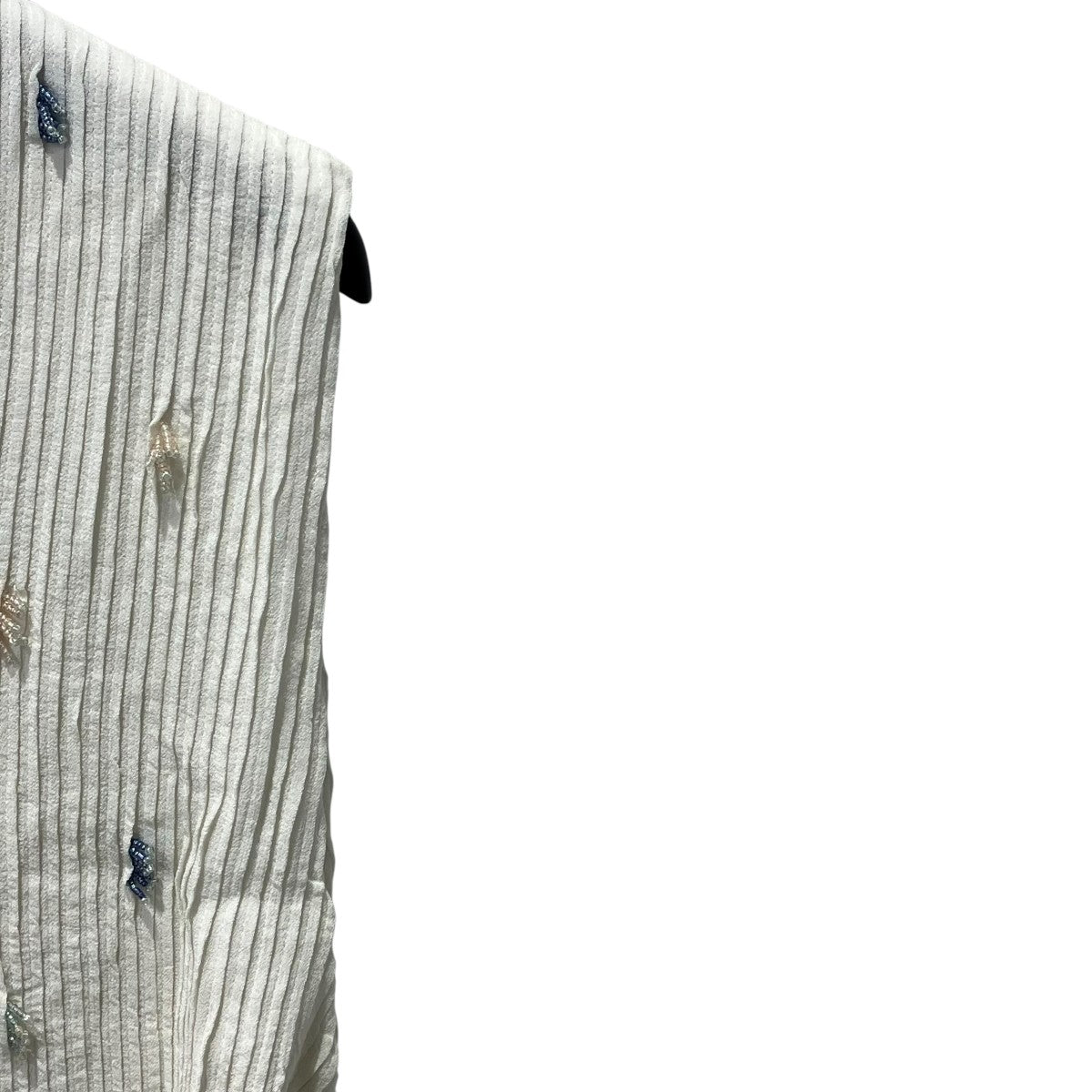 PIN TUCK EMBROIDERYベストVEG-5623-A