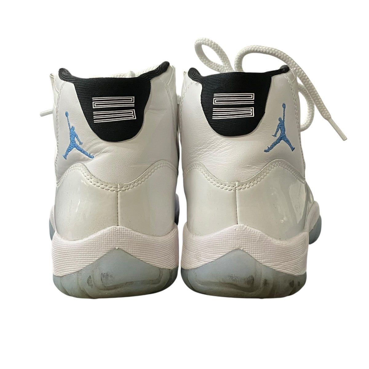 AIR JORDAN 11 RETROハイカットスニーカーCT8012-104