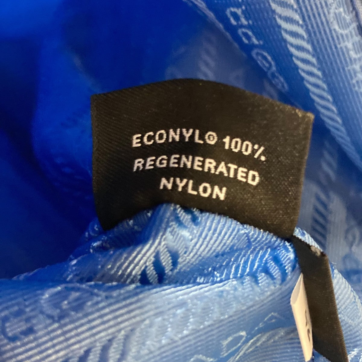 Re-Nylon ポーチ1NS369