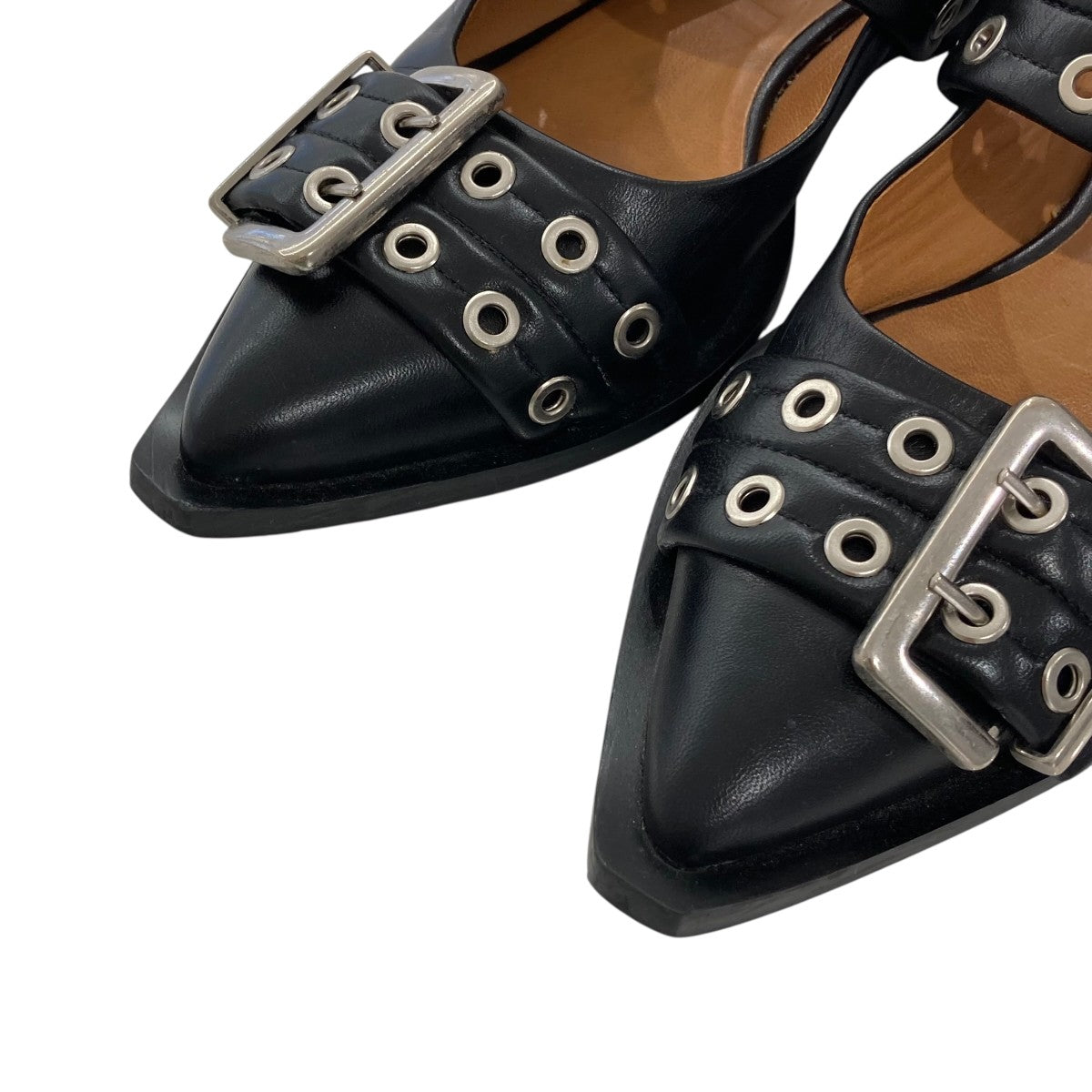 FEMININE BUCKLE BALLERINA NAPACKサンダル