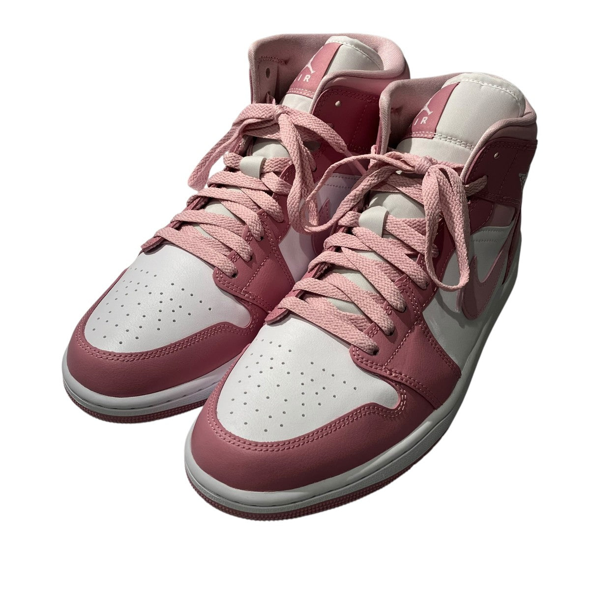 W AIR JORDAN 1 MIDハイカットスニーカーBQ6472-605