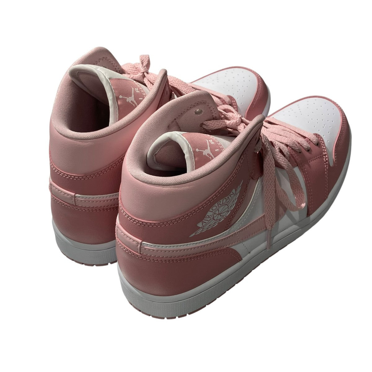 W AIR JORDAN 1 MIDハイカットスニーカーBQ6472-605
