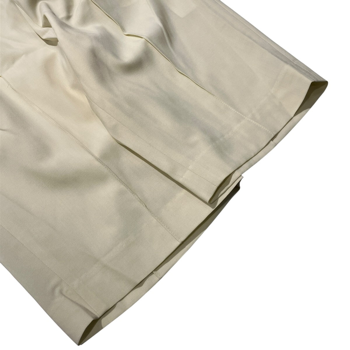 WOOL EASY SHORT TROUSERSハーフパンツPT24S0004