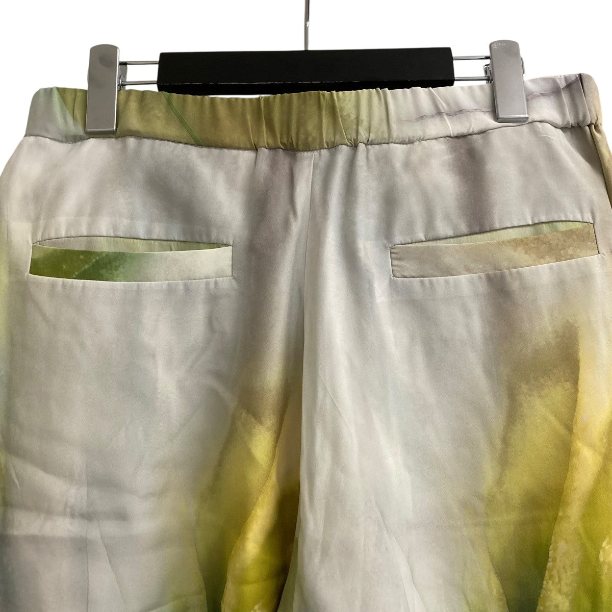 SILK ABOBE-THE KNEE SHORTSハーフパンツTA23SS-PT034