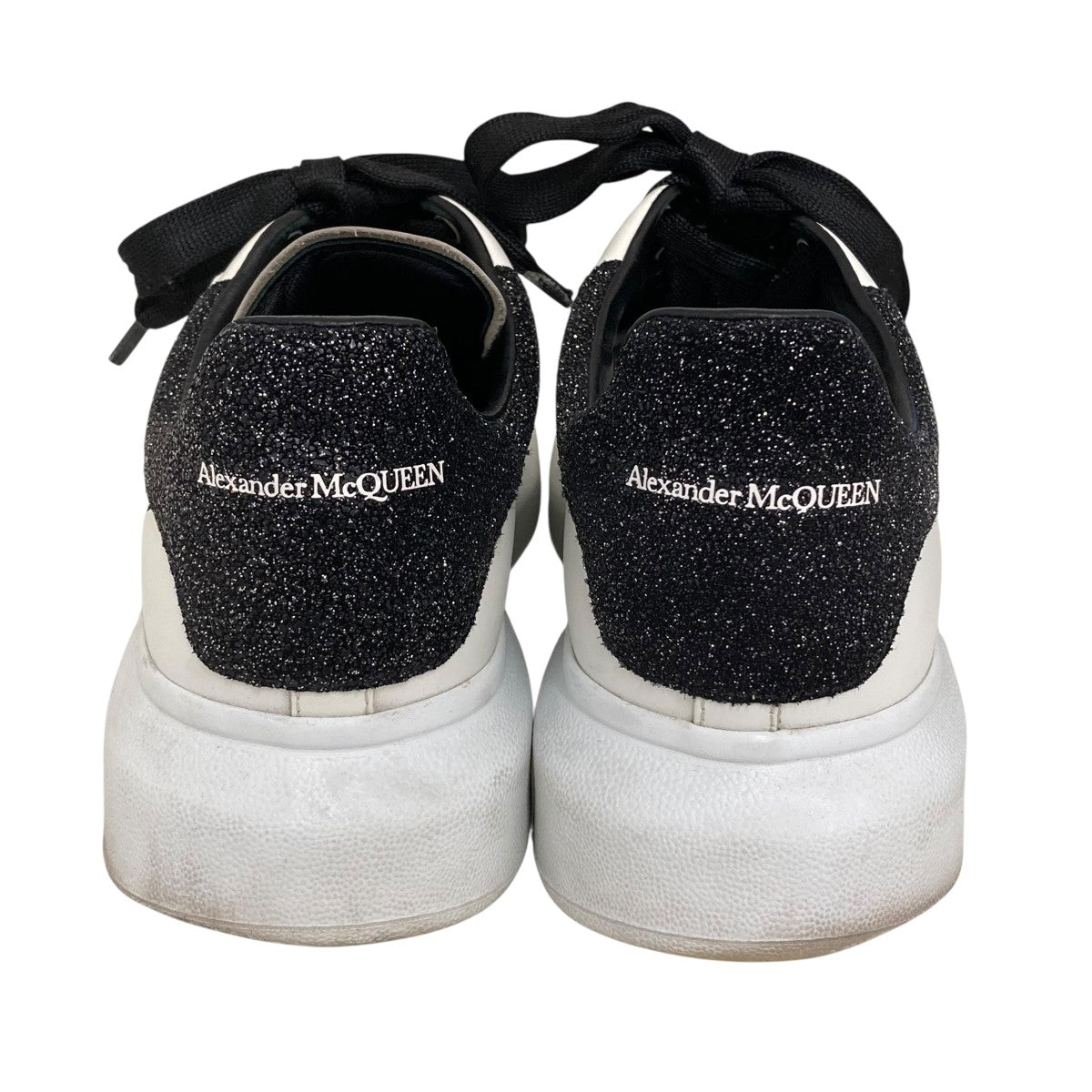 OVER SIZED SNEAKER