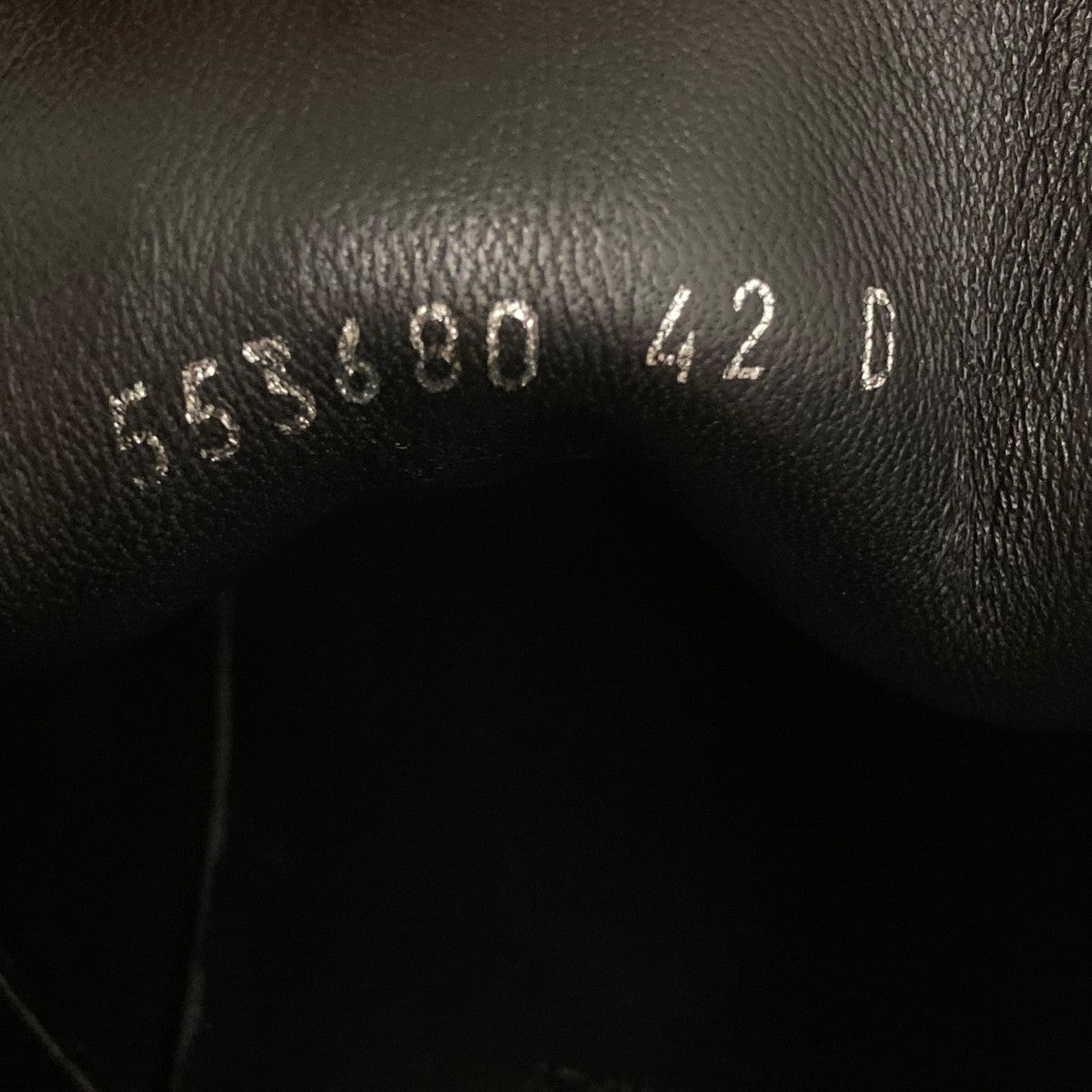 OVER SIZED SNEAKER