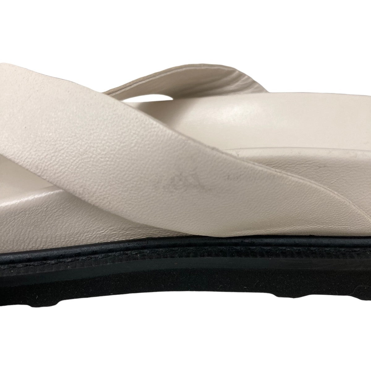 2216W  THONG SLIDESトングサンダル